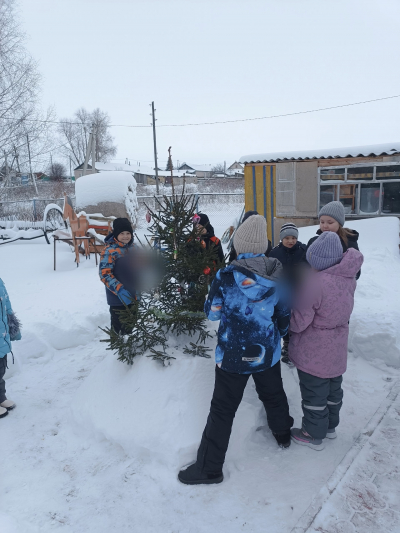 Развлекательная программа "Наш весёлый Новый год"