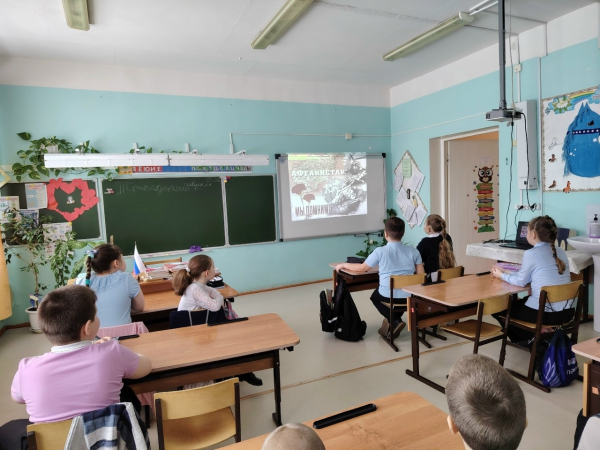 Час памяти "Дорогами Афганской войны: помним и чтим"