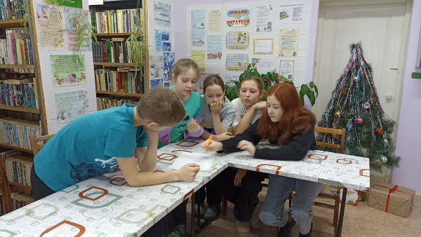 Познавательно-игровой час "Светлый праздник Рождества"